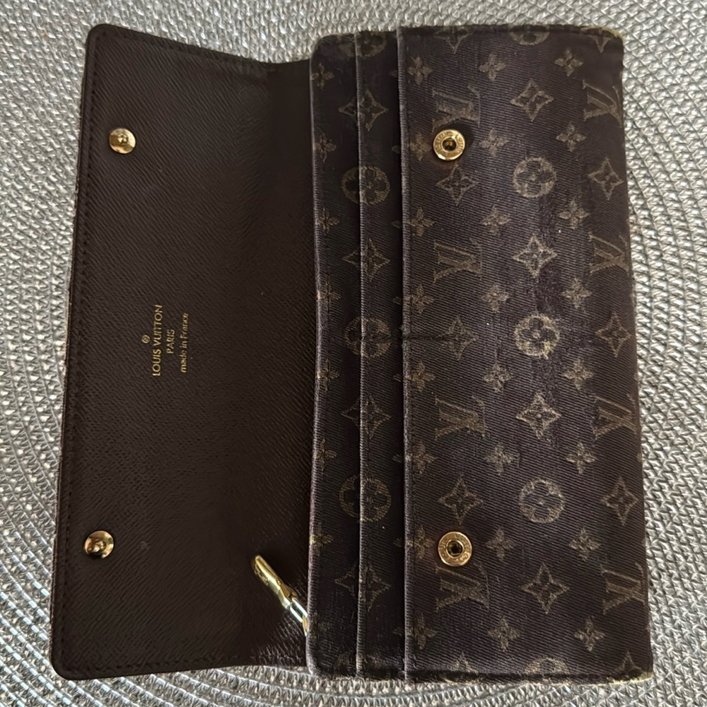 Authentic Louis Vuitton Monogram Mini Lin Brown Denim Sarah Wallet - Picture 8 of 16